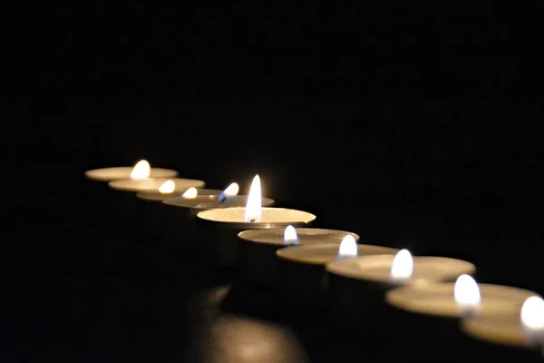 Conceito Com Luz Quente Das Velas Escuro Como Esperança Para — Fotografia de Stock