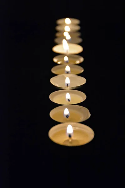 Conceito Com Luz Quente Das Velas Escuro Como Esperança Para — Fotografia de Stock