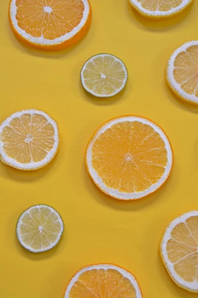 Cítricos Como Naranja Lima Los Limones Sobre Fondo Monocromo Limones — Foto de Stock