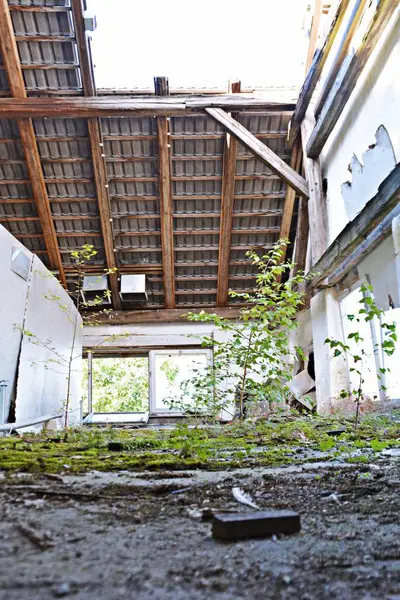 Velho Edifício Abandonado Dentro Casa — Fotografia de Stock