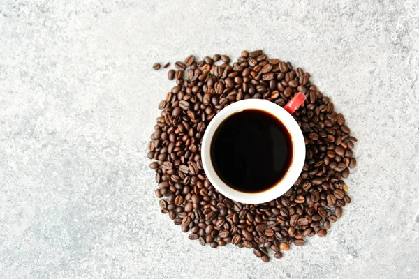 Babot Egy Csésze Kávét — Stock Fotó