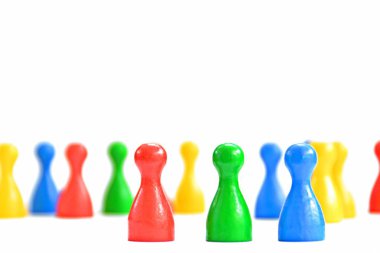 Bir grup rakam bir yüzey üzerinde duruyor, Grup çatışması kavramı 