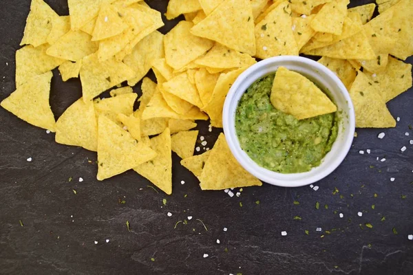 Välsmakande Och Färskt Salt Snack Färsk Guacamole — Stockfoto