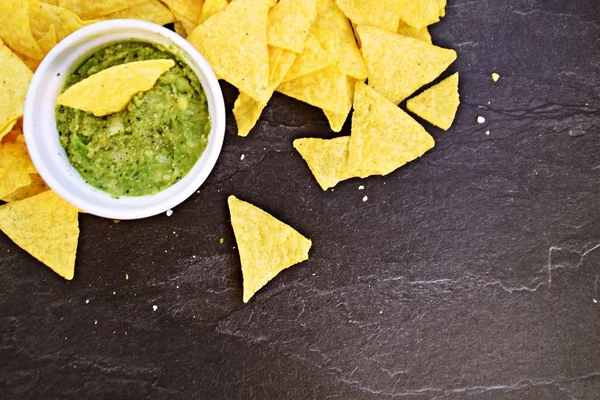 Välsmakande Och Färskt Salt Snack Färsk Guacamole — Stockfoto