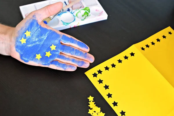 Person Holding His Hand Front Cloudy Sky Hand Painted Colors — Stock Photo, Image