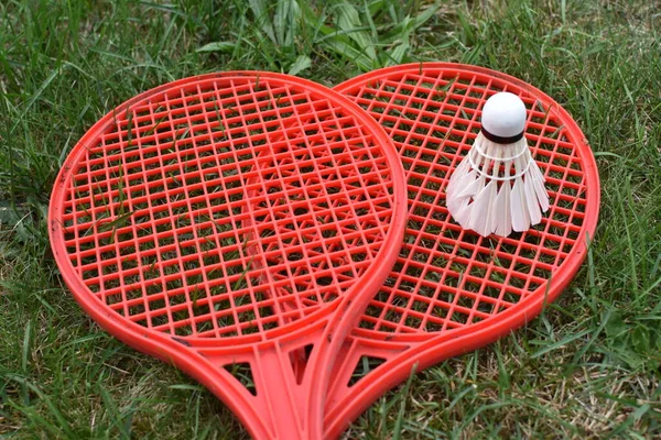 Badminton Rackets Shuttlecock Green Grass — Stock Photo, Image