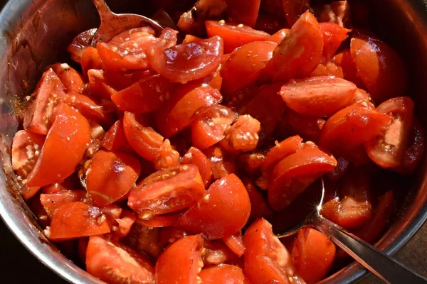 Ein Foto Aus Der Küche Mit Frischen Tomaten Scheiben — Stockfoto
