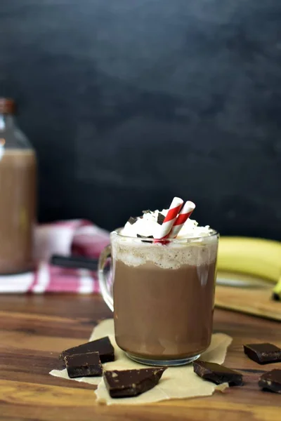 Batido Chocolate Con Crema Batida Mesa — Foto de Stock