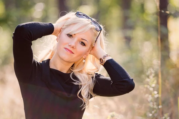 Young Blonde Woman Portrait Sunny Autumn Day — Stock Photo, Image