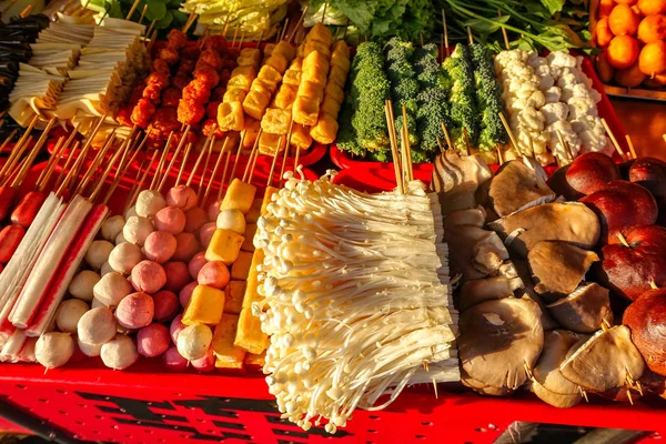 Exotische Snacks Und Desserts Finden Sie Diesem Berühmten Markt Donghuamen — Stockfoto