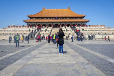 Beijing, Çin - 11 Mart 2016: yasak şehir. İnsanlar yasak şehir ziyaret, sonuna Qing Hanedanı Çin İmparatorluk Sarayı Ming Hanedanı üzerinden yapıldı.
