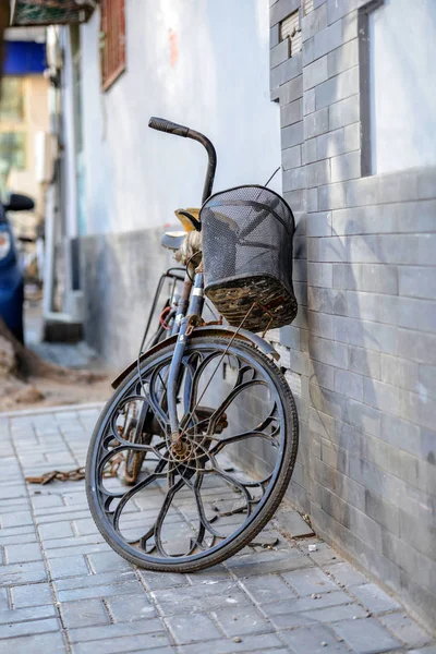 Beijing China Marzo 2016 Bicicletas Scooters Coches Las Calles Beijing — Foto de Stock