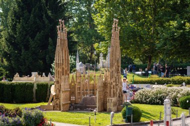 Klagenfurf, Carinthia, Avusturya - 07 Ağustos 2018: Park Minimundus am Worthersee. En ünlü tarihi binalar ve yapılar dünyanın modelleri. Ölçek 1:25