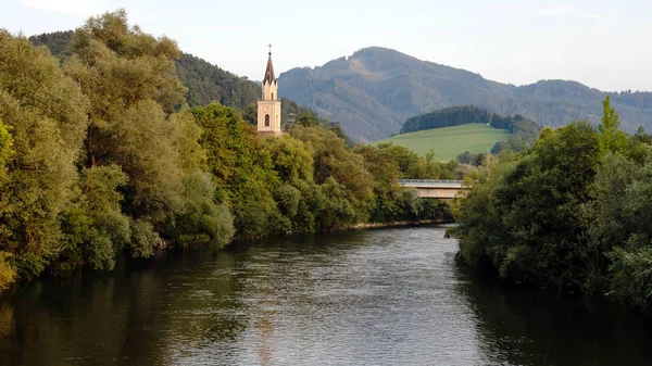 Vue Rivière Mur Avec Église Leoben Autriche — Photo
