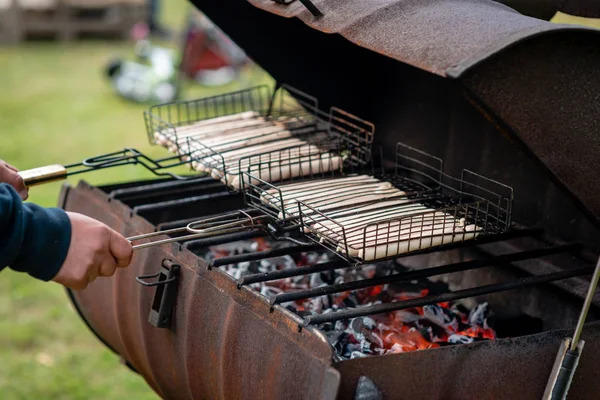 Großaufnahme Würstchen Auf Dem Grill Freien — Stockfoto