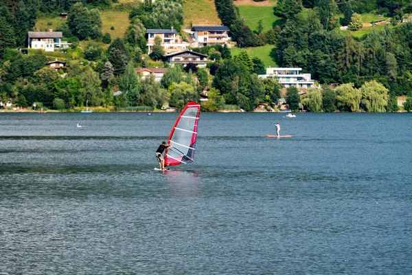 Personas Dedicadas Ocio Activo Lago Montaña Austriaco Worthersee — Foto de Stock