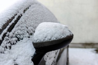 Kar Close-up araba kanat Ayna kaplı.