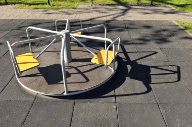 Boş bir bahçesi bahar - görüntü küçük carousel