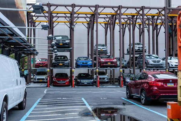 New York, USA - June 7, 2019:  Automated car parking system service in New York City. — Stock Photo, Image