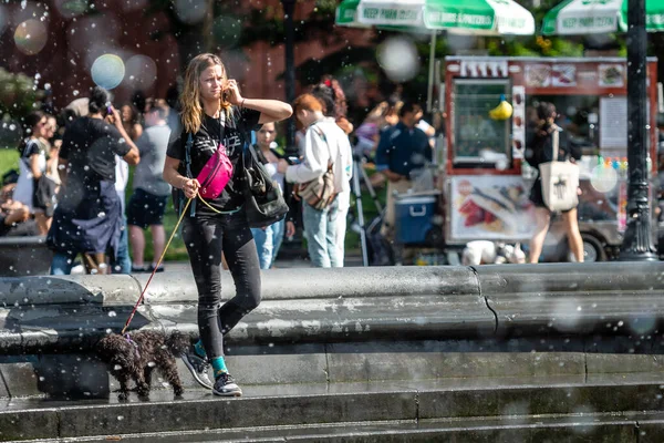 New York États Unis Juin 2019 Grâce Des Gouttes Fontaine — Photo