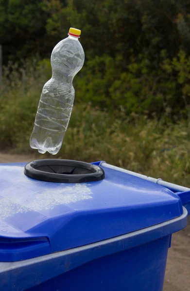 Recogida Separada Botella Plástico — Foto de Stock