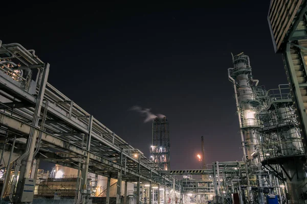 Pijpleiding Pijp Rack Van Petroleum Industriële Fabriek Nachts — Stockfoto