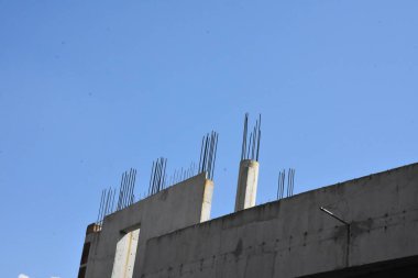 inşa ve inşa ve inşa