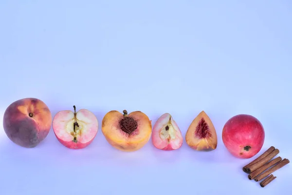 Apples Peaches Cinnamon — Stock Photo, Image