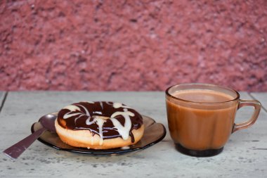 donut ve kahve yakın 