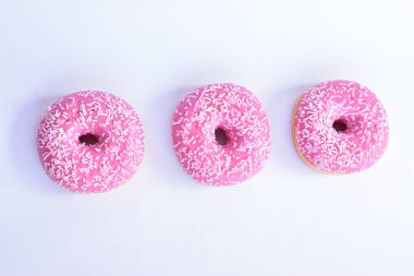 pembe sır yakın çörekler 