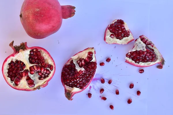 Ripe Pomegranate Close — Stock Photo, Image