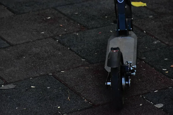 Rundrad Von Einem Motorroller — Stockfoto