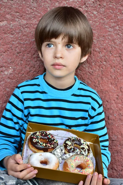 Kinderen Donut Voedsel — Stockfoto