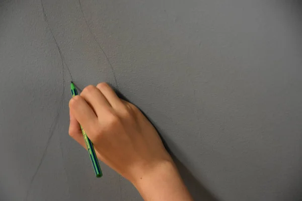 Dessiner Mur Avec Une Brosse — Photo