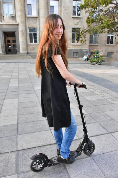 Girl Scooter Close — Stock Photo, Image