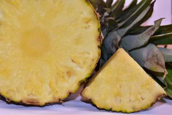 Ripe Pineapple Close — Stock Photo, Image