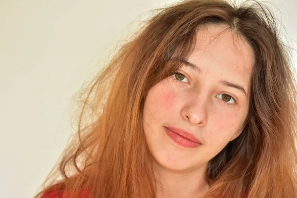 Brunette Girl Close Portrait — Stock Photo, Image