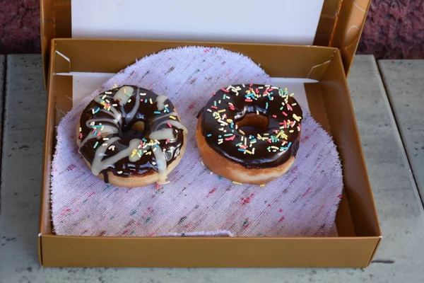 Schöne Und Leckere Donuts — Stockfoto