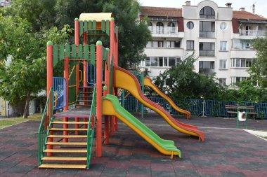 Parktaki güzel oyun parkı