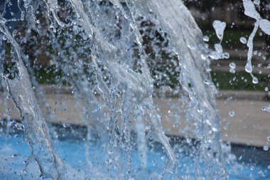 Su güzel sıçraması
