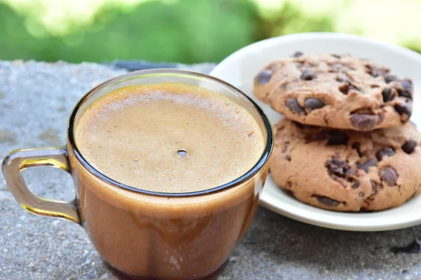 Šálek Kávy Čokolády Čip Cookies — Stock fotografie