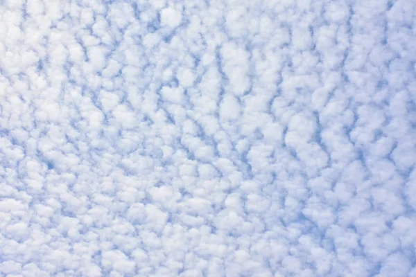 Blauer Himmel Und Weiße Wolken — Stockfoto