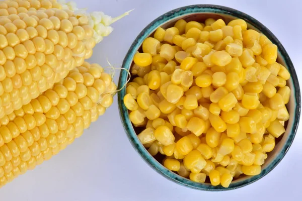 Kukurydza Gotowane Surowe — Zdjęcie stockowe