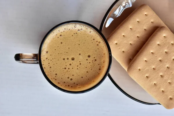 Eine Tasse Kaffee Und Kekse — Stockfoto