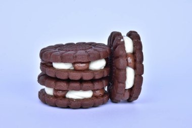 lezzetli çikolatalı kurabiye yakın 