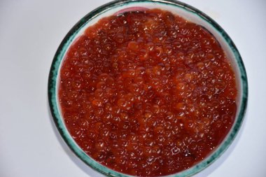 balık tan kırmızı havyar