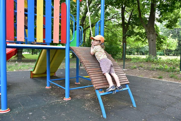 Children Play Playground — Stock Photo, Image