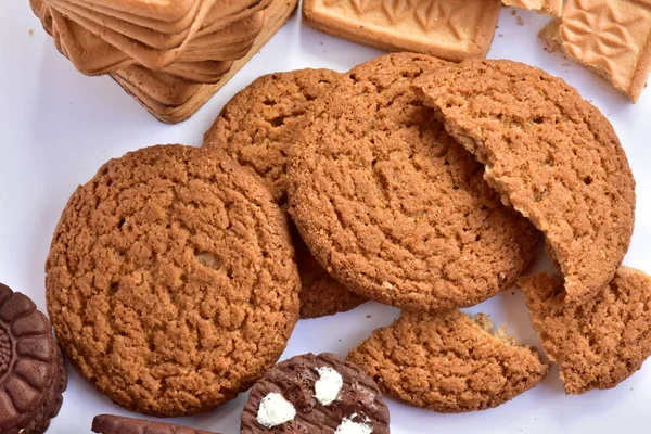 Leckere Kekse Auf Weißem Hintergrund — Stockfoto