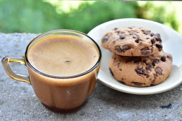 Šálek Kávy Čokolády Čip Cookies — Stock fotografie