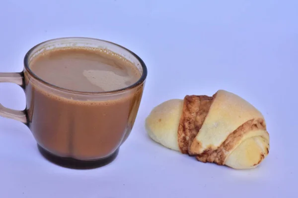 Café Com Pão Quente Perto — Fotografia de Stock